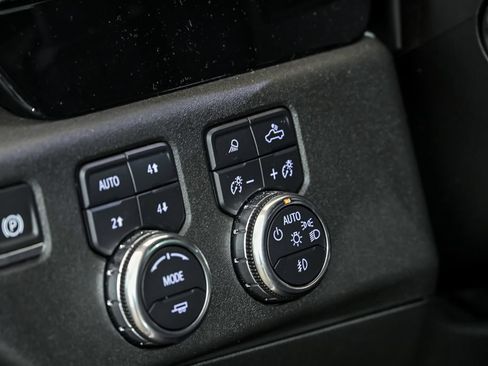 Used 2024 GMC Sierra 1500 SLT w/ SLT Premium Plus Package AWD/4WD image 19