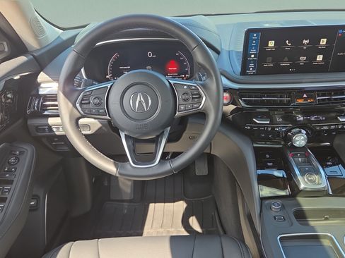 Used 2025 Acura MDX SH-AWD image 12