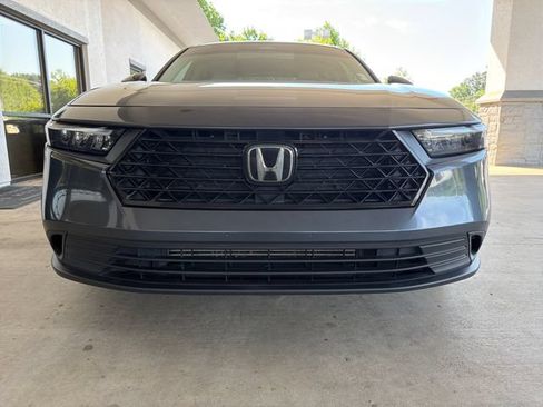 Used 2023 Honda Accord LX image 25