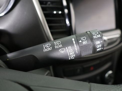 Used 2020 Chevrolet Trax LT image 33