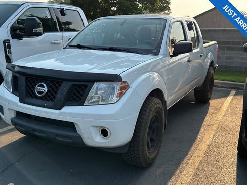 Used 2019 Nissan Frontier SV AWD/4WD image 1