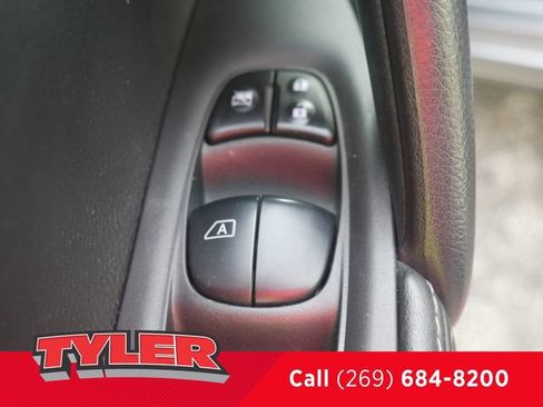 Used 2022 Nissan Rogue Sport SV AWD/4WD image 21