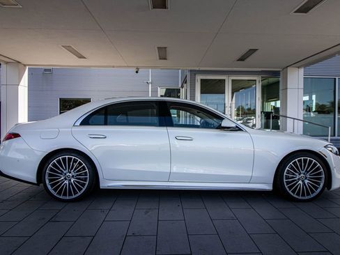 Used 2021 Mercedes-Benz S 580 4MATIC Sedan image 3