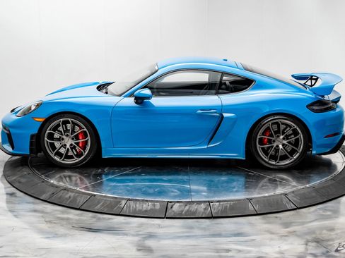 Used 2020 Porsche 718 Cayman GT4 image 7