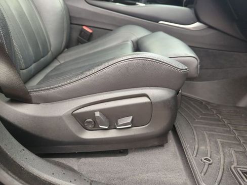 Used 2019 BMW X6 xDrive35i w/ M Sport Package AWD/4WD image 38