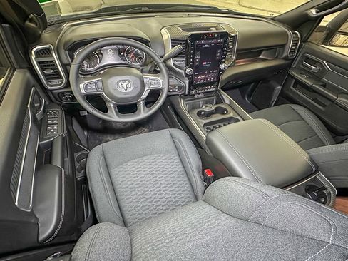 New 2026 RAM 2500 Big Horn AWD/4WD image 9