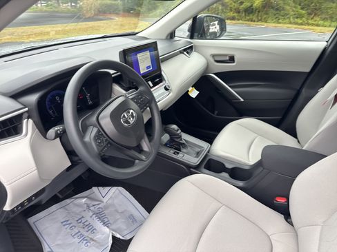 New 2026 Toyota Corolla Cross L FWD image 15