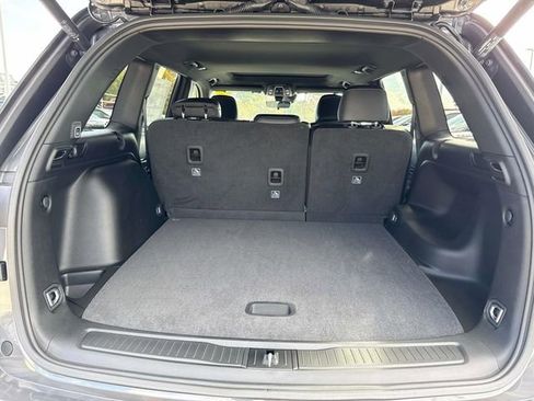 New 2025 Jeep Grand Cherokee Altitude RWD image 7