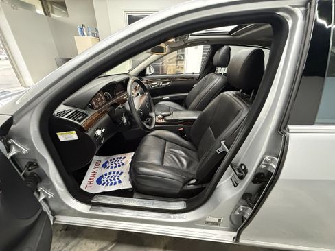 Used 2007 Mercedes-Benz S 550 4MATIC image 10