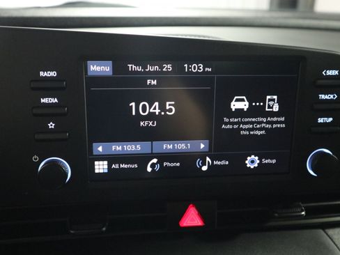 Used 2025 Hyundai Elantra Sport FWD image 33