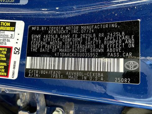 Used 2025 Toyota Camry SE image 35