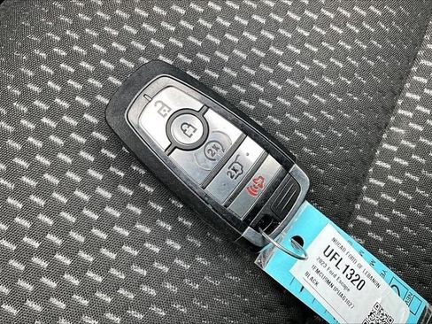 Used 2023 Ford Escape ST-Line image 11