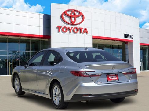 Used 2025 Toyota Camry LE FWD image 3