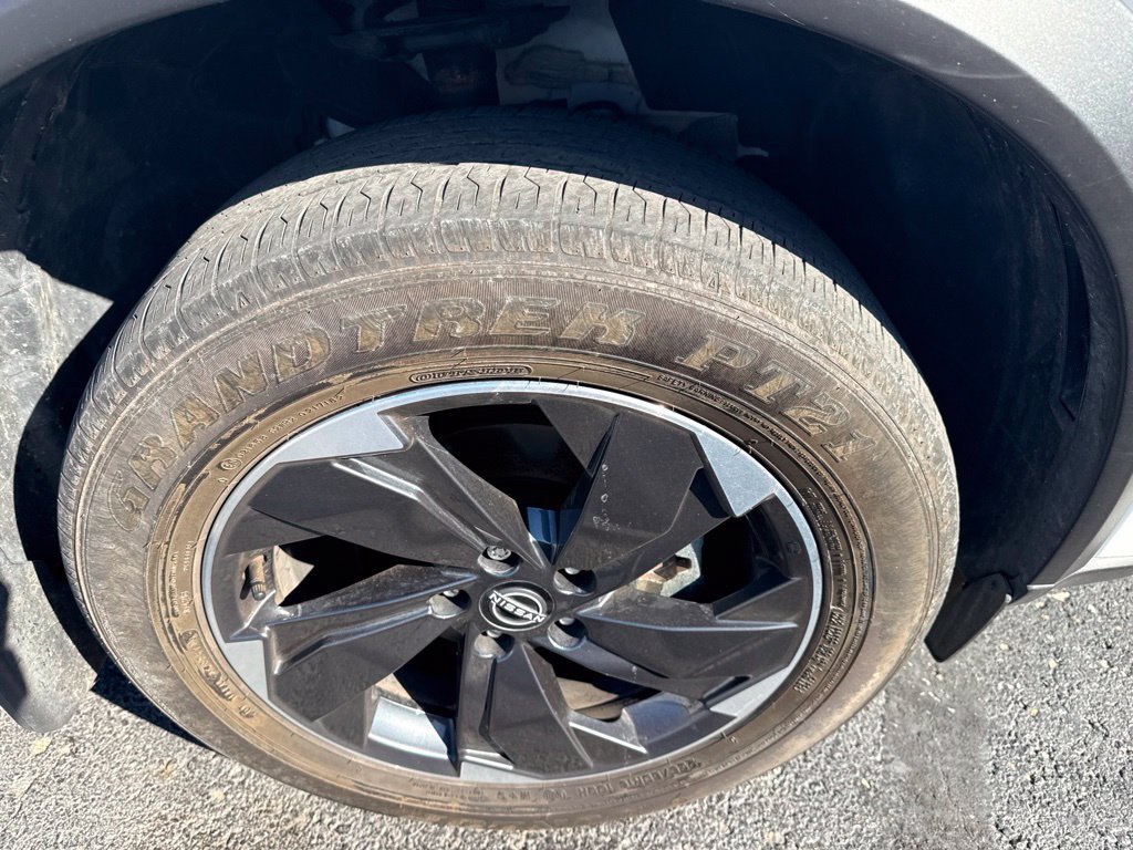 Used 2024 Nissan Rogue SV w/ SV Premium Package AWD/4WD image 10