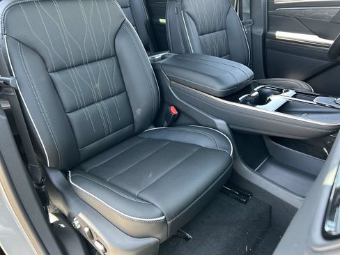 New 2026 Buick Enclave Avenir w/ Super Cruise Package AWD/4WD image 29