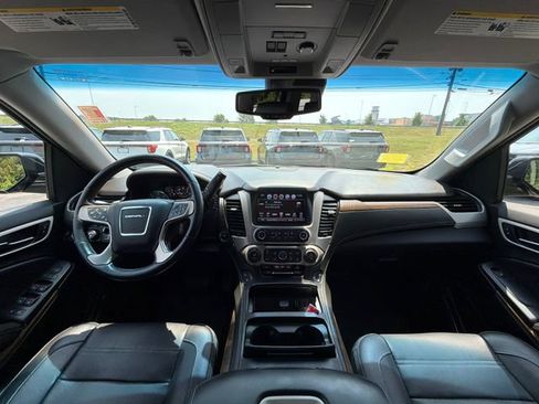 Used 2018 GMC Yukon Denali w/ Open Road Package AWD/4WD image 20