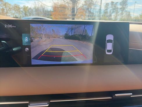 Used 2025 Genesis G80 2.5T image 9