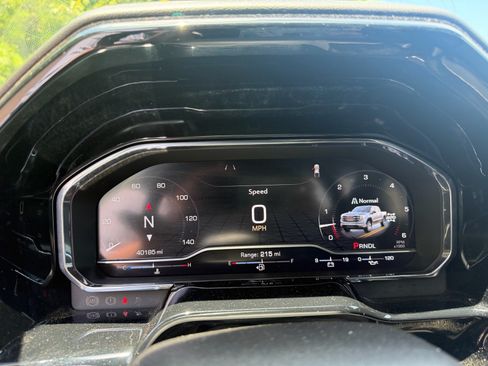Used 2025 GMC Sierra 1500 SLT AWD/4WD image 37