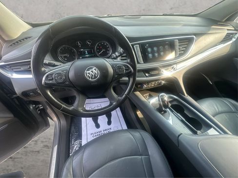 Used 2019 Buick Enclave Essence AWD/4WD image 31