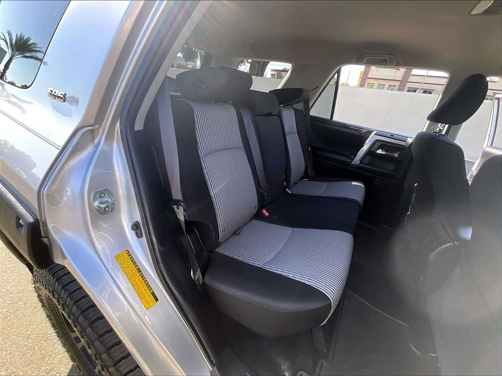 Used 2016 Toyota 4Runner SR5 AWD/4WD image 30