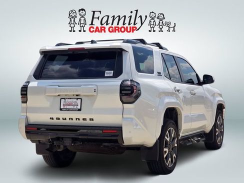 Used 2025 Toyota 4Runner TRD Sport AWD/4WD image 4