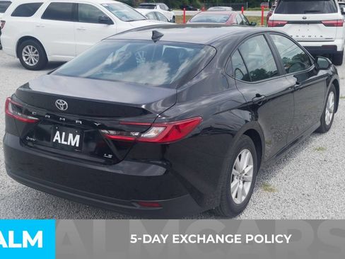 Used 2025 Toyota Camry LE FWD image 3
