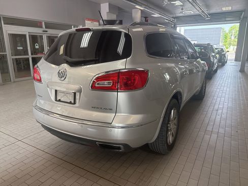 Used 2015 Buick Enclave Leather FWD image 3