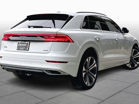 Used 2019 Audi Q8 Prestige w/ Luxury Package image 12