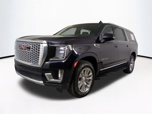 Used 2024 GMC Yukon XL Denali image 9