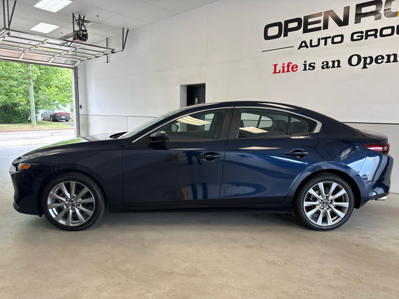 Certified 2026 MAZDA MAZDA3 2.5 S Sedan w/ Preferred Pkg FWD image 4