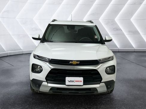 Used 2022 Chevrolet TrailBlazer LT w/ Convenience Package image 2