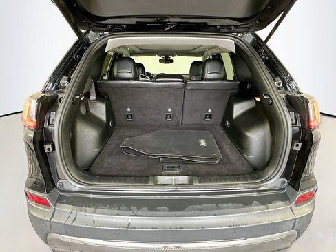 Used 2019 Jeep Cherokee Limited image 25