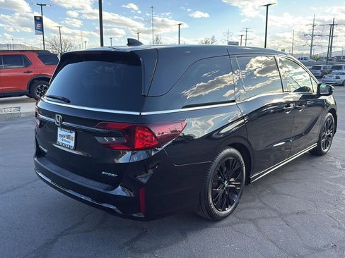 Certified 2025 Honda Odyssey Sport-L image 8