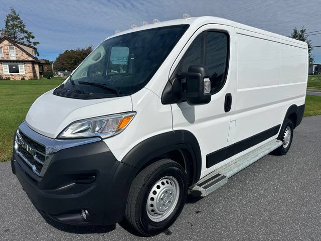 Used 2025 RAM ProMaster 2500 w/ U-Haul Equipment Group FWD image 1