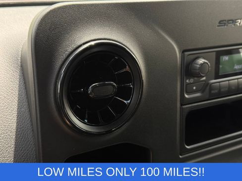 Used 2025 Mercedes-Benz Sprinter 2500 image 24