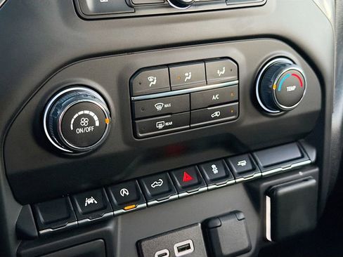 Used 2024 Chevrolet Silverado 1500 Custom RWD image 15