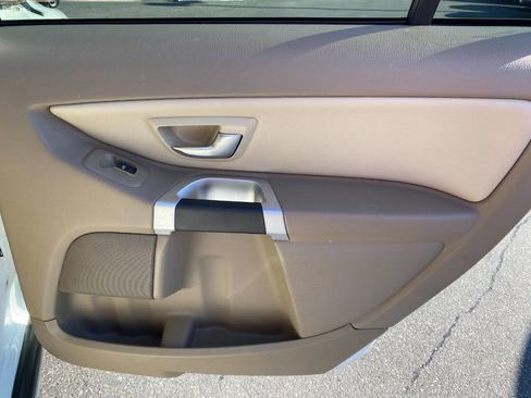 Used 2014 Volvo XC90 3.2 image 33