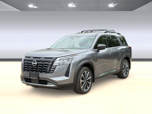New 2026 Nissan Pathfinder Platinum w/ Cargo Package FWD image 1