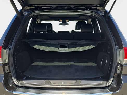 Used 2015 Jeep Grand Cherokee Overland AWD/4WD image 14