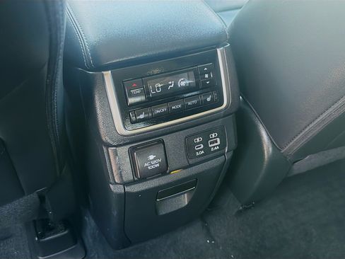 Used 2024 Subaru Ascent Touring AWD/4WD image 20