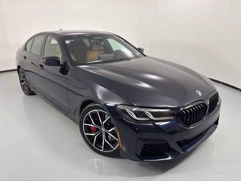 Used 2022 BMW M550i xDrive w/ Executive Package image 1
