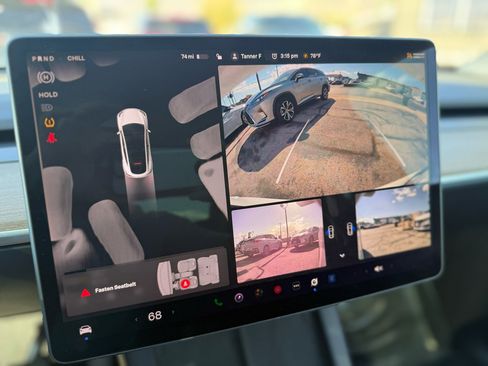 Used 2022 Tesla Model Y Long Range image 13