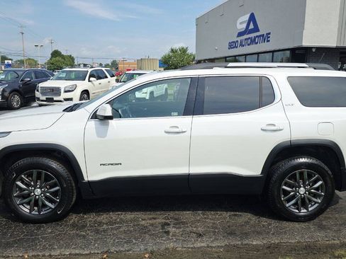 Used 2018 GMC Acadia SLT AWD/4WD image 3