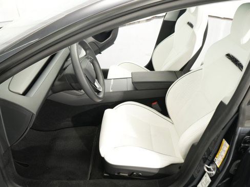 Used 2025 Tesla Model 3 Performance AWD/4WD image 21