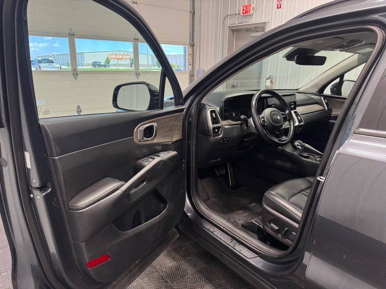 Used 2021 Kia Sorento EX AWD/4WD image 10