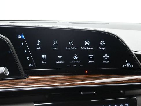 Used 2024 Cadillac Escalade Luxury AWD/4WD image 14