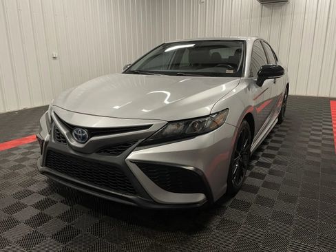 Used 2022 Toyota Camry SE image 10