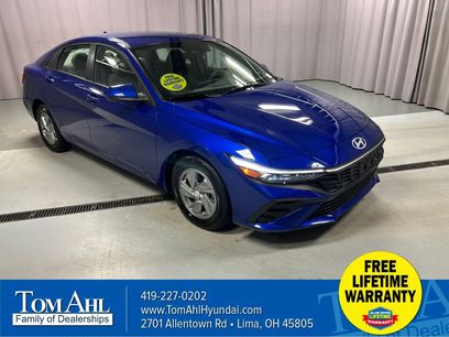 Used 2025 Hyundai Elantra SE