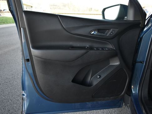 Used 2024 Chevrolet Equinox LT image 12