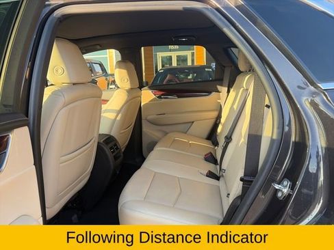Used 2018 Cadillac XT5 Luxury w/ Driver Awareness Package image 27